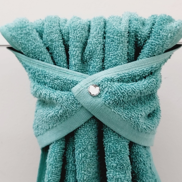 🔹️0957-B NEW "Juniper oil" Teal Green Hang'N'Snap HAND Towel *Select snap - Picture 5 of 13